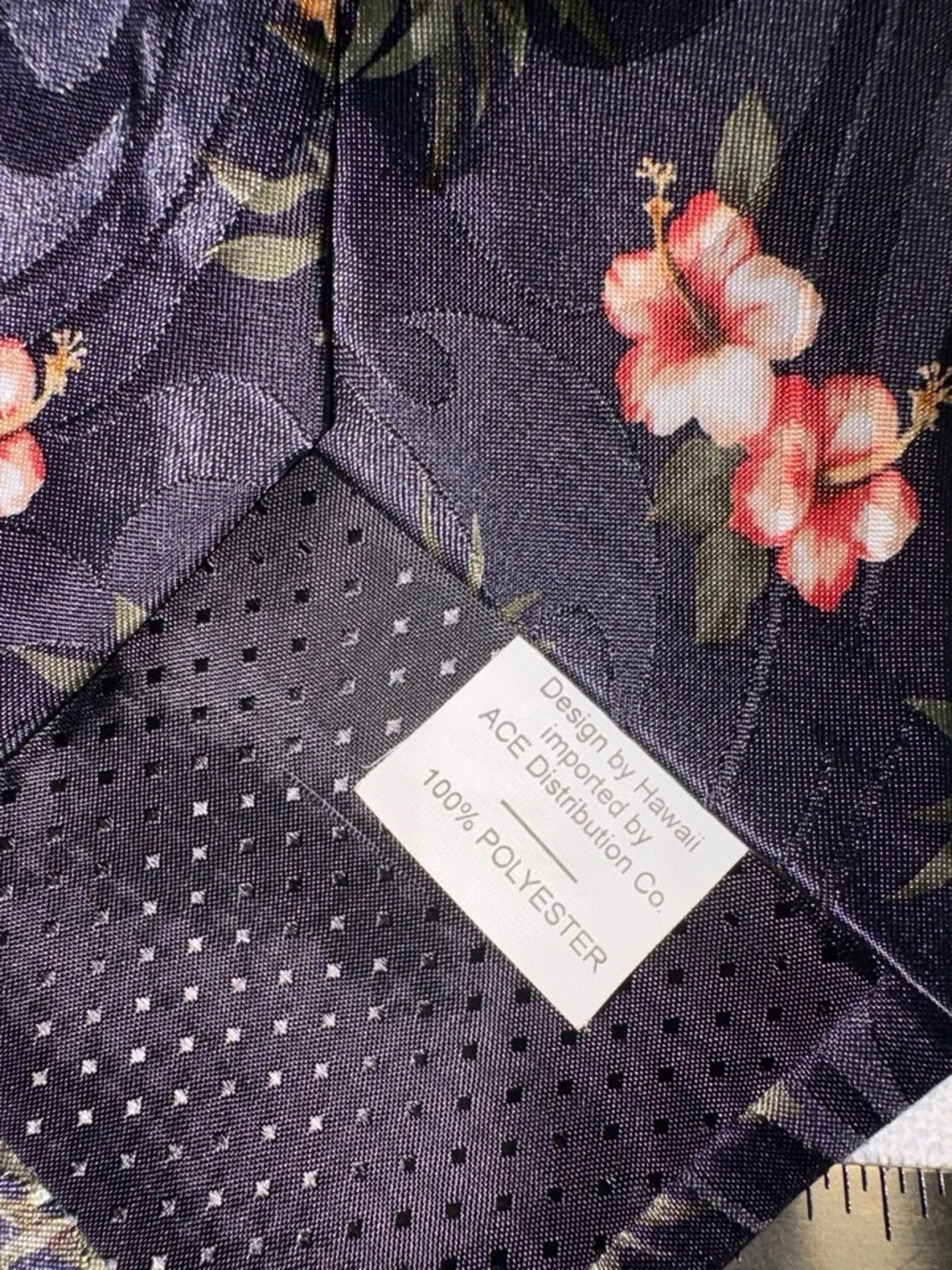 Tropical Hawaii Necktie Navy Pineapple Hibiscus Floral One Size EUC